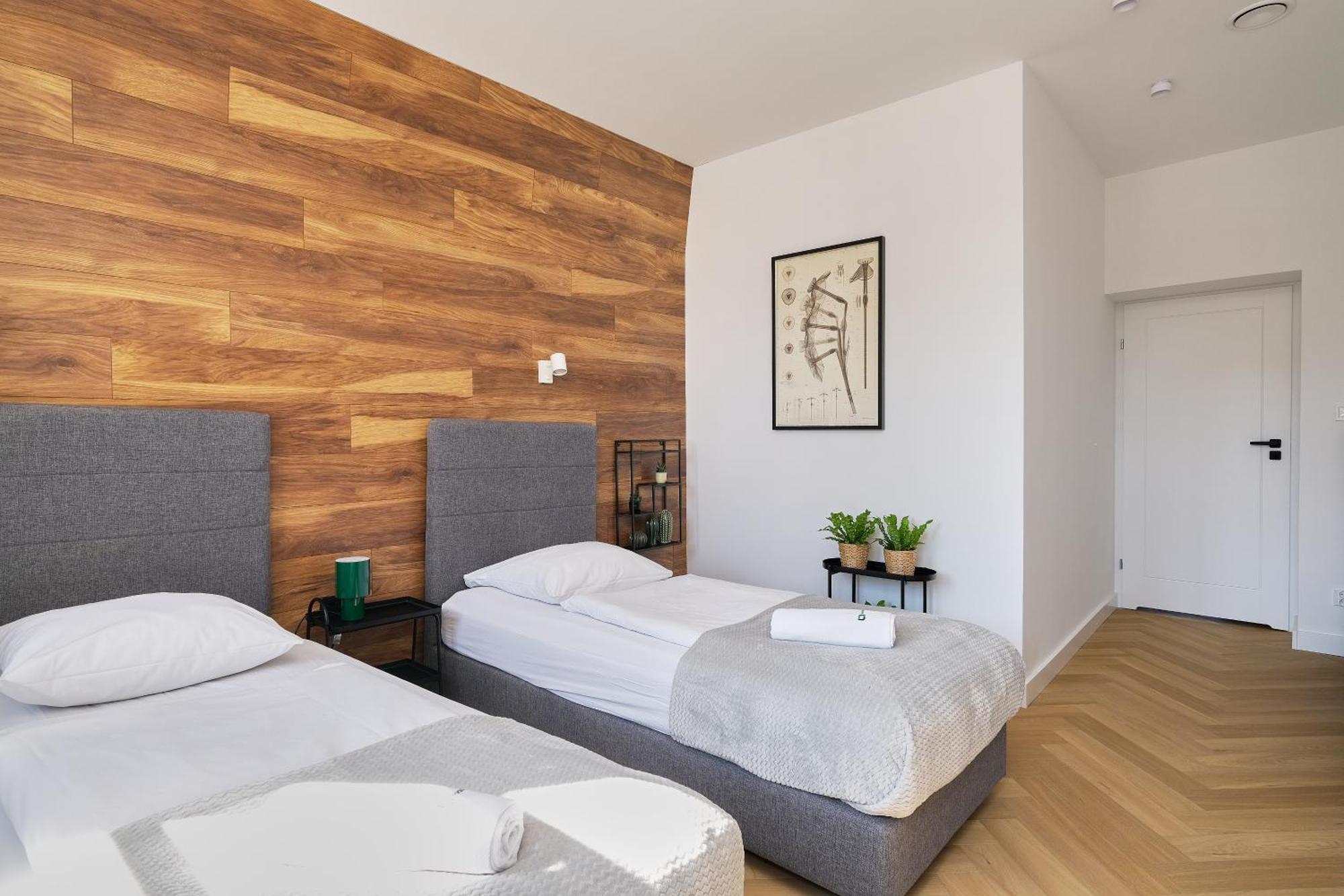 Solny Square 3*